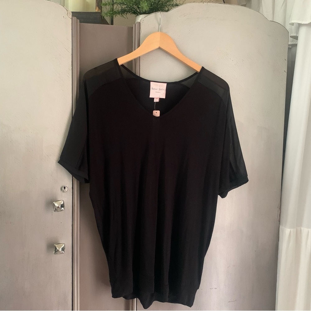 Romeo & Juliet Couture Black Women's Top